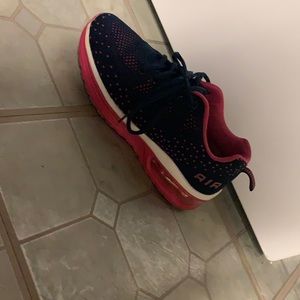 Nike air running shoes in excellent condition